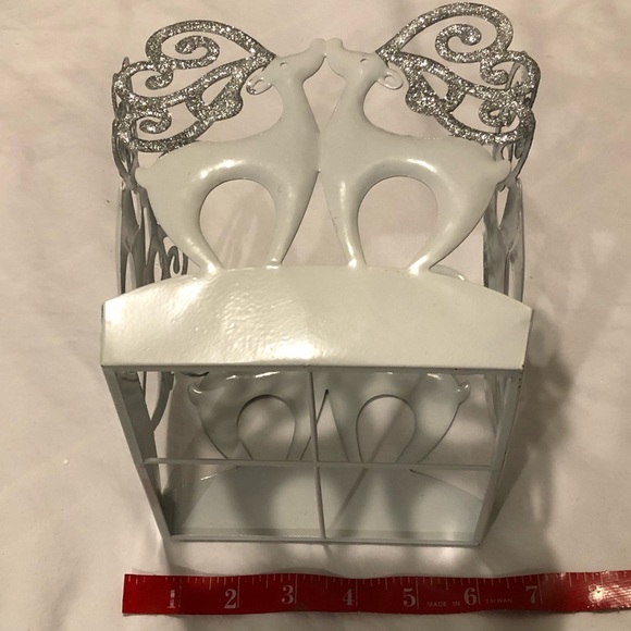 Metal Reindeer Basket (Hollow) - Great for Center Piece - Picture 5 of 6